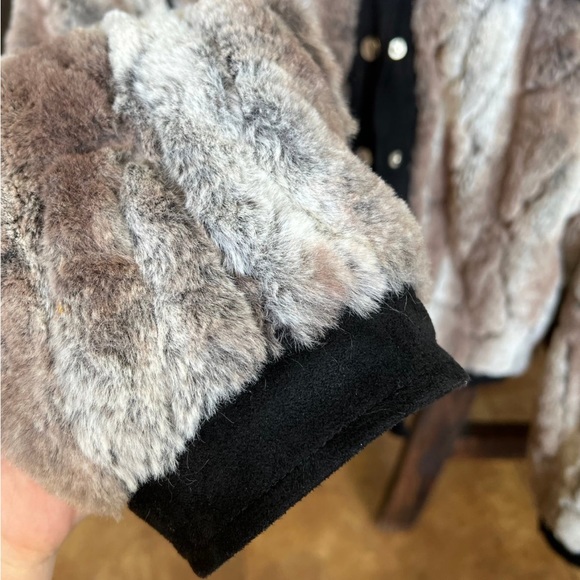 Olivaceous Fur Jacket - Picture 3 of 5
